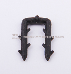 Wire mesh clip